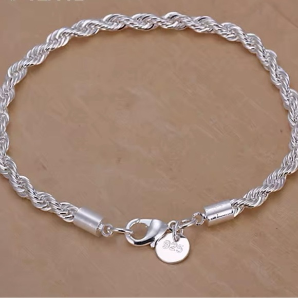 Other - SilverTwisted Chain Bracelet For Women and Man Men 8”